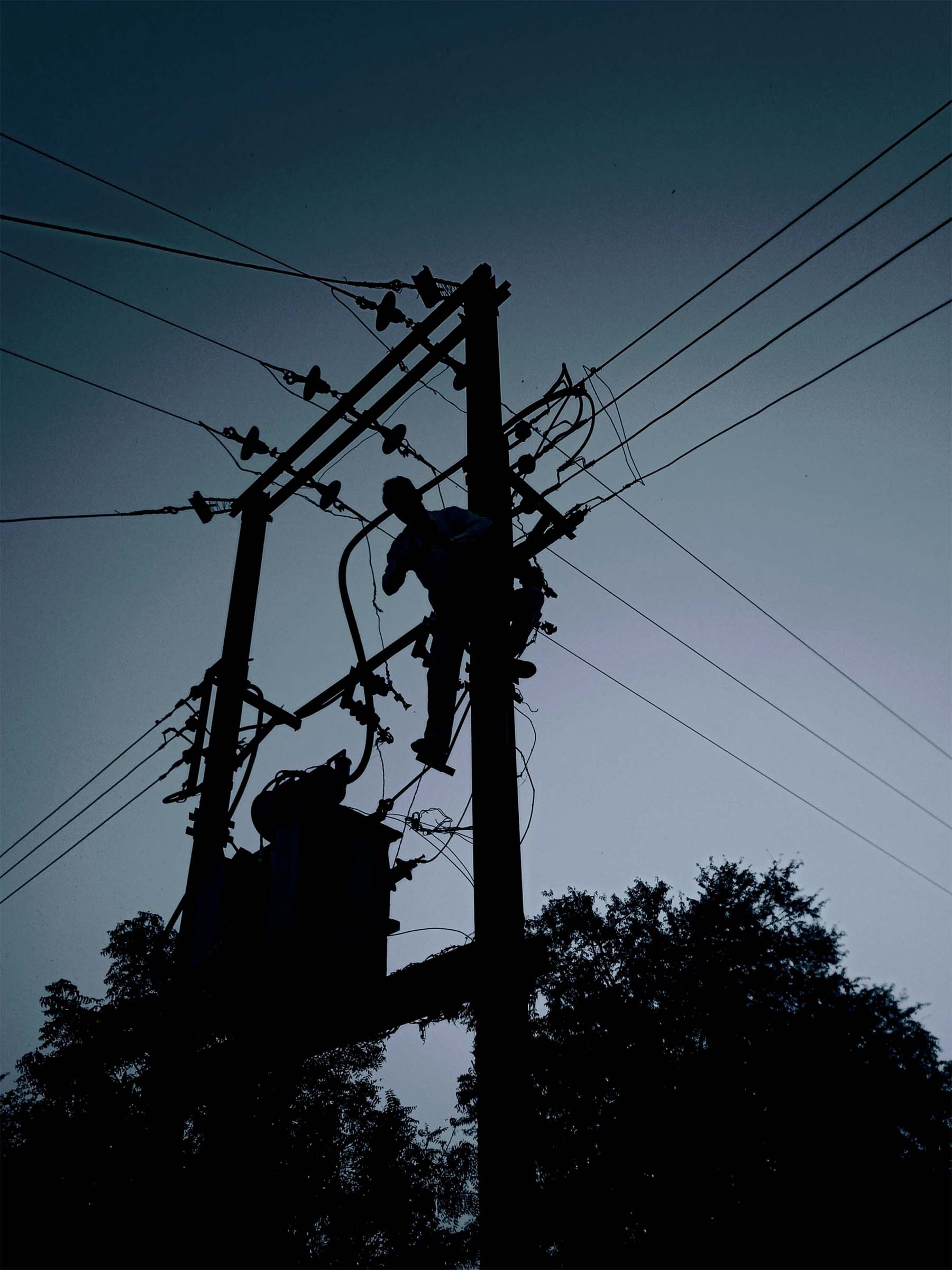 Photos of workers on powerlines